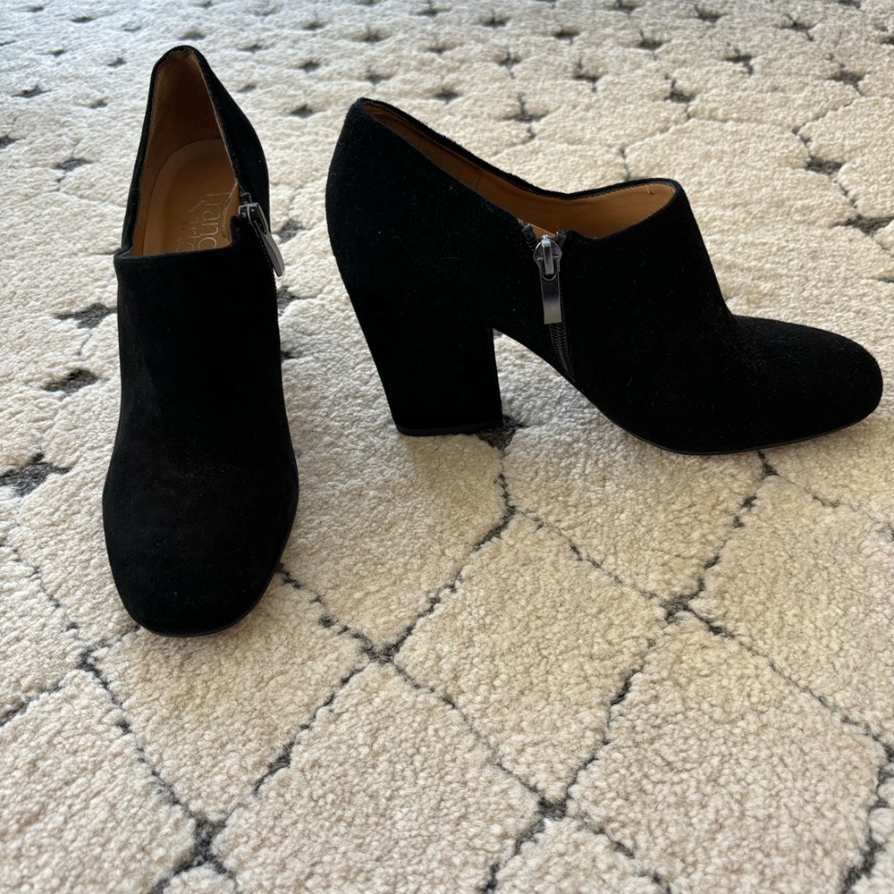 Franco Sarto - black suede booties - size 8 - barely worn